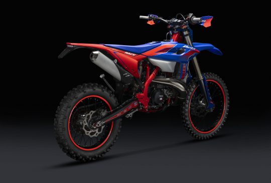 RR RACE 300 2T (4)
